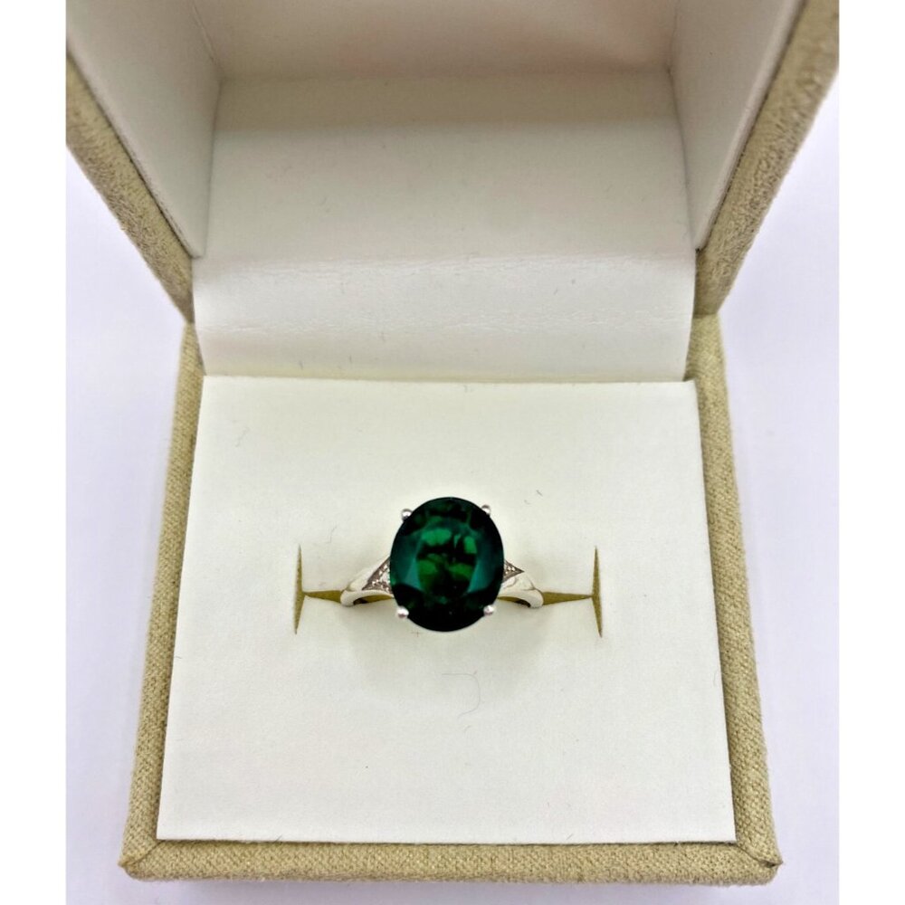 925 Silver Ring Size 7.5 Silver with "Lab Created" Emerald, Green Stone